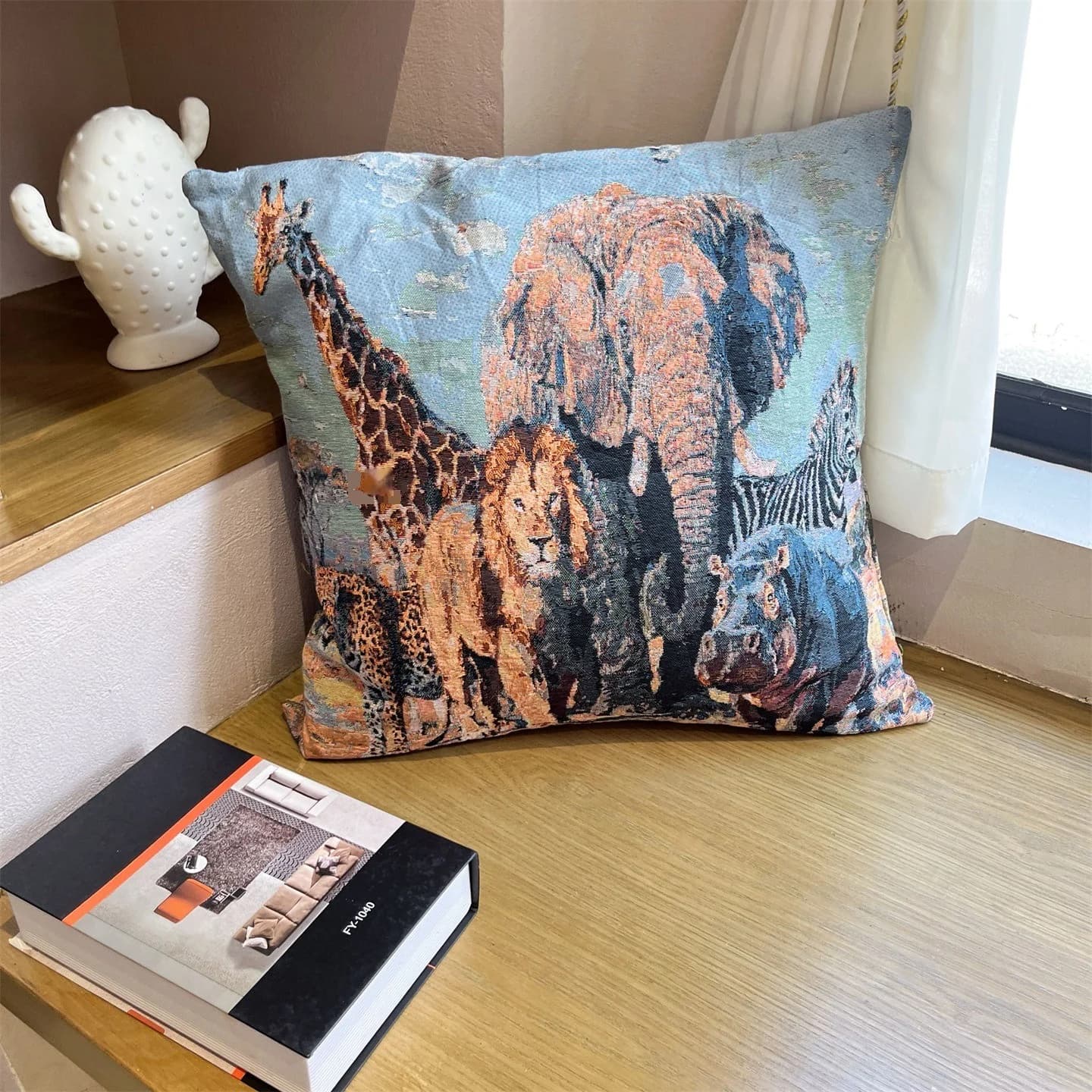 Husă pernă decorativă retro cu imprimeu animalier 45x45cm din amestec de bumbac