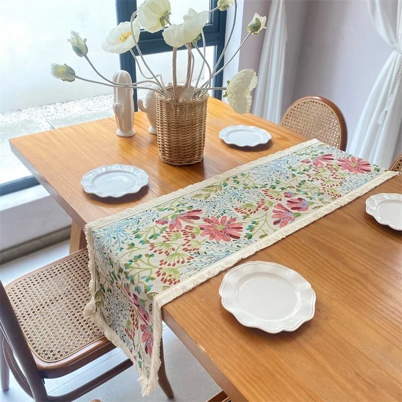 Feță de masă Jacquard din amestec de bumbac și in, design floral nordic