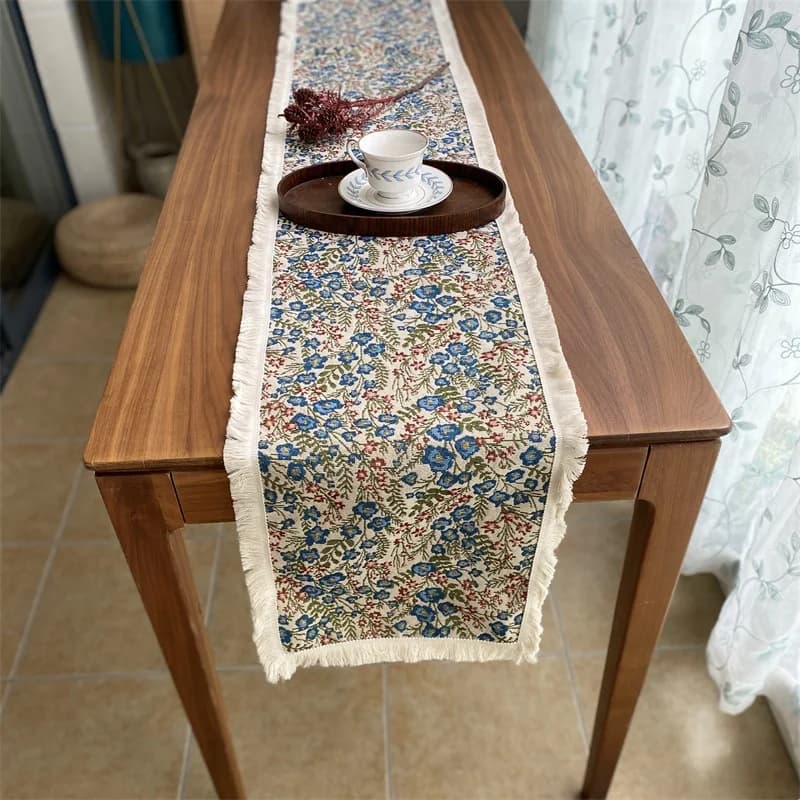 Față de masă florală din amestec de bumbac pentru decor